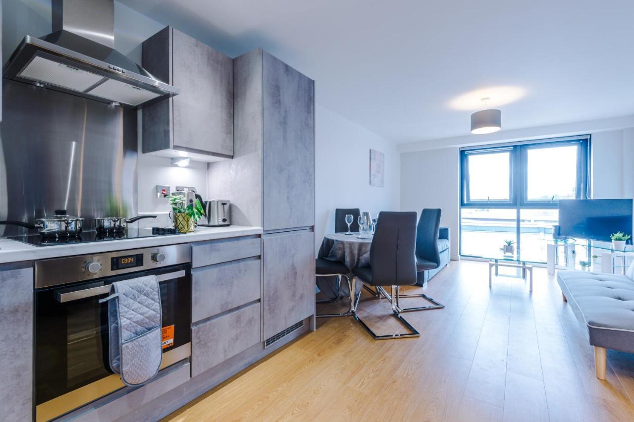 ✰Onpoint - Modern 2 Bed Apartment Close To Centre✰ Лийдс Екстериор снимка