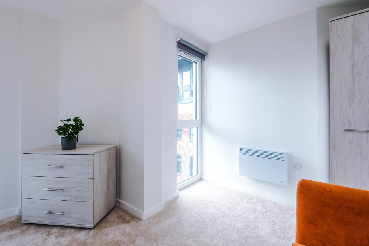 ✰Onpoint - Modern 2 Bed Apartment Close To Centre✰ Лийдс Екстериор снимка