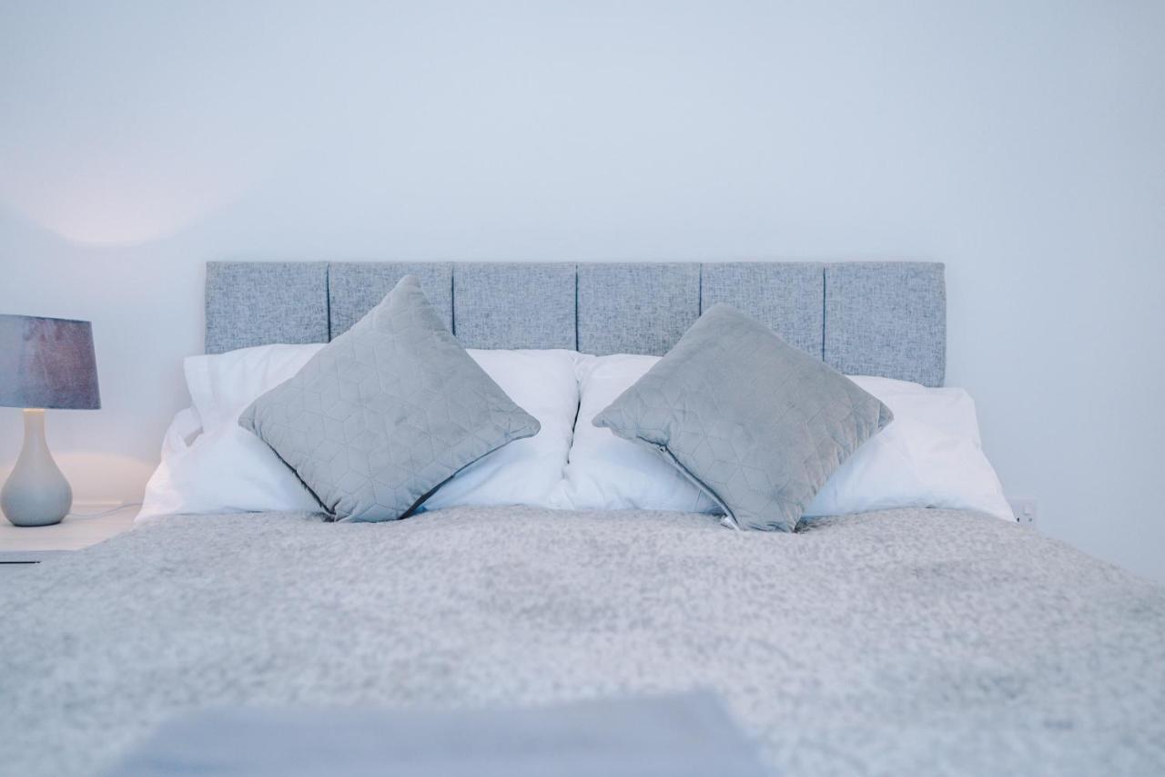 ✰Onpoint - Modern 2 Bed Apartment Close To Centre✰ Лийдс Екстериор снимка