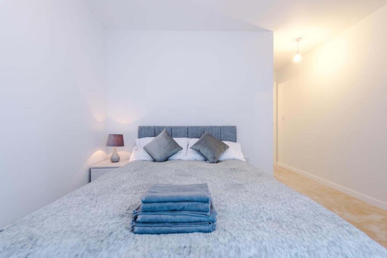 ✰Onpoint - Modern 2 Bed Apartment Close To Centre✰ Лийдс Екстериор снимка