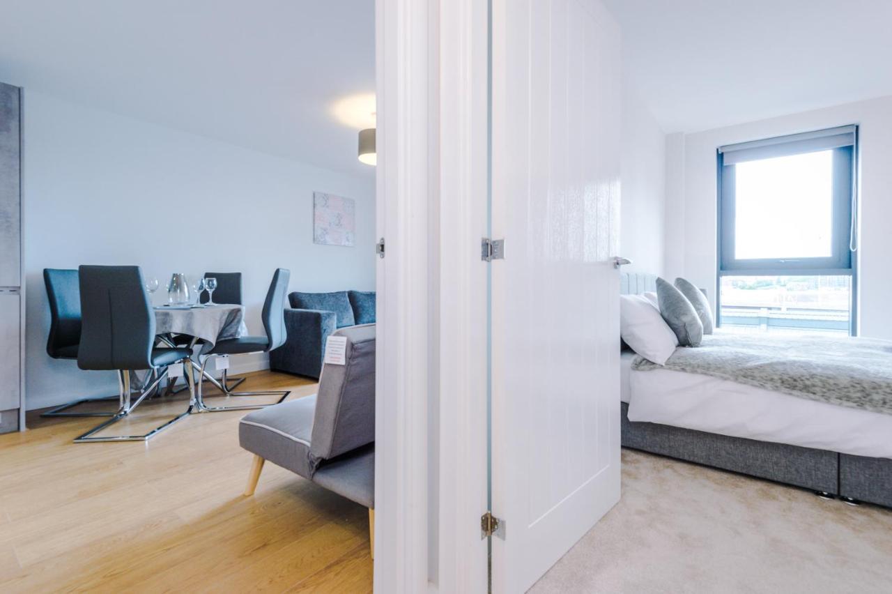 ✰Onpoint - Modern 2 Bed Apartment Close To Centre✰ Лийдс Екстериор снимка