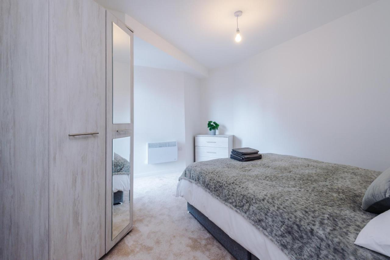 ✰Onpoint - Modern 2 Bed Apartment Close To Centre✰ Лийдс Екстериор снимка