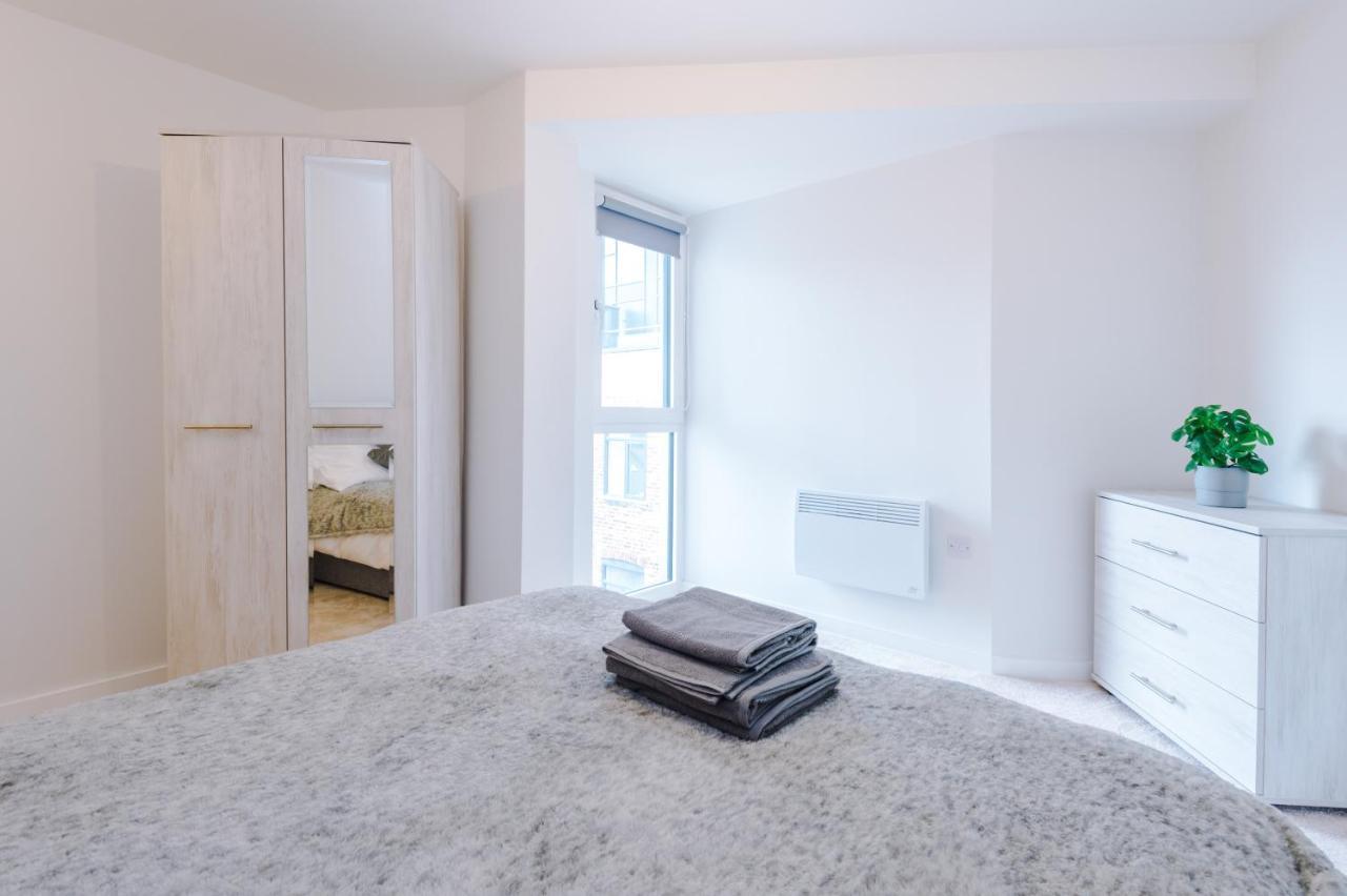 ✰Onpoint - Modern 2 Bed Apartment Close To Centre✰ Лийдс Екстериор снимка