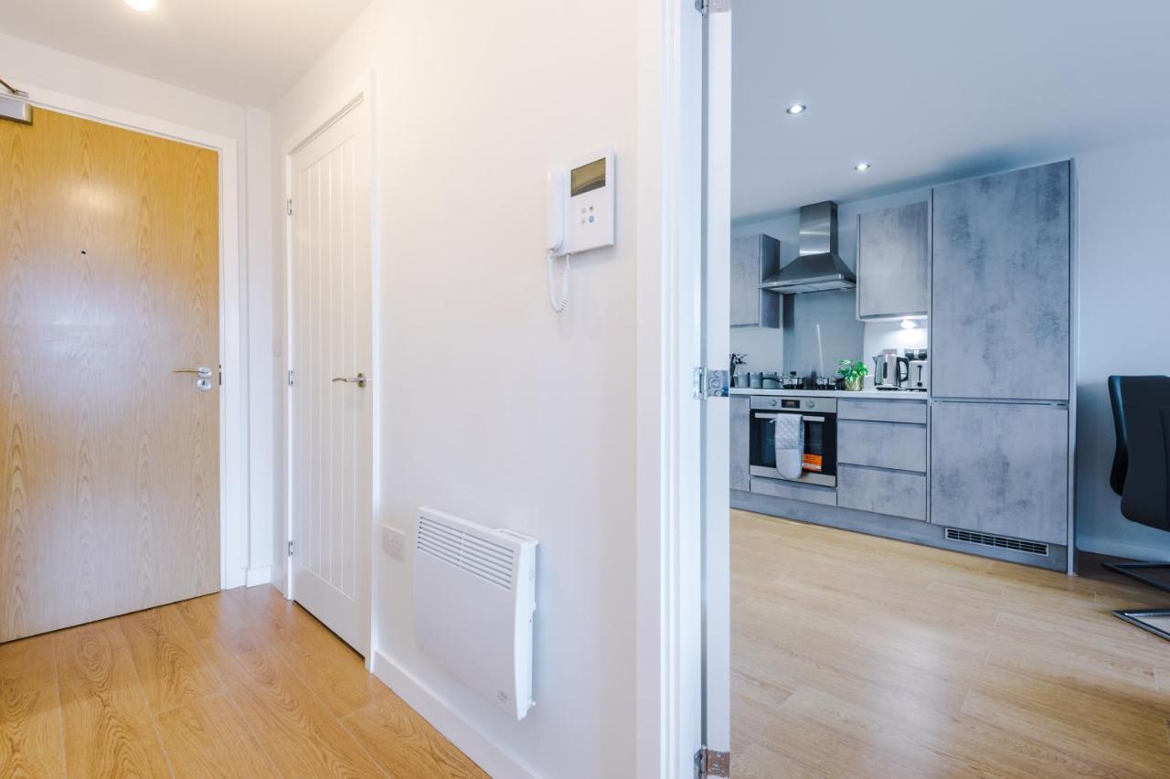 ✰Onpoint - Modern 2 Bed Apartment Close To Centre✰ Лийдс Екстериор снимка